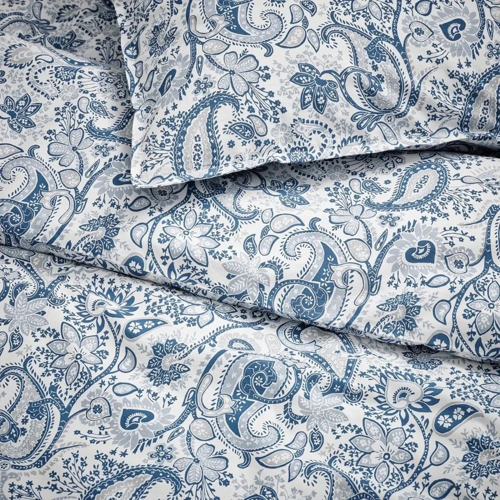 Paisley Blue and White Duvet Set